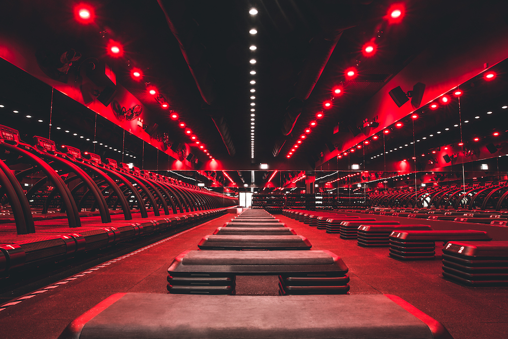 red lights gym high intensity workout can average person do seven days in a row of workouts