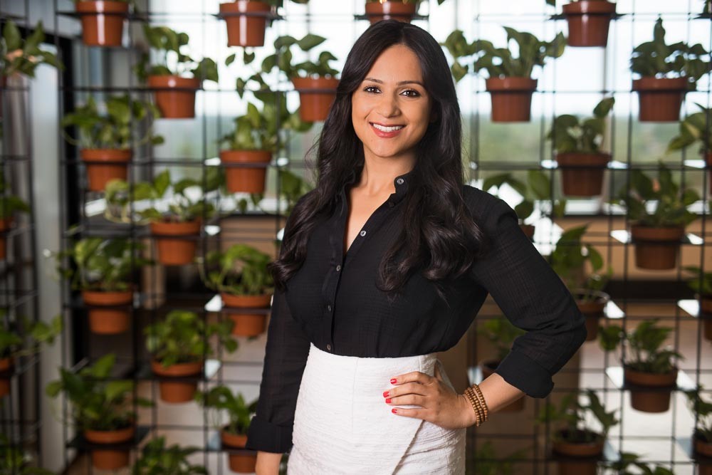 esha oberoi stillness and silence glorifying the hustle #hustle