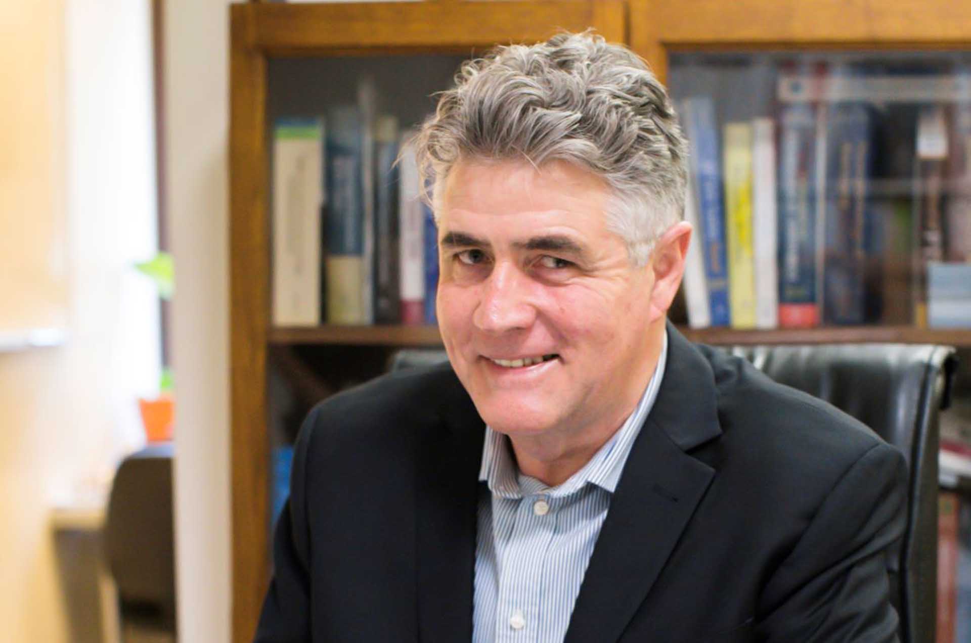 Dr John Kearney