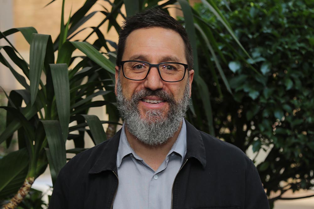 Dr Tim Sharp