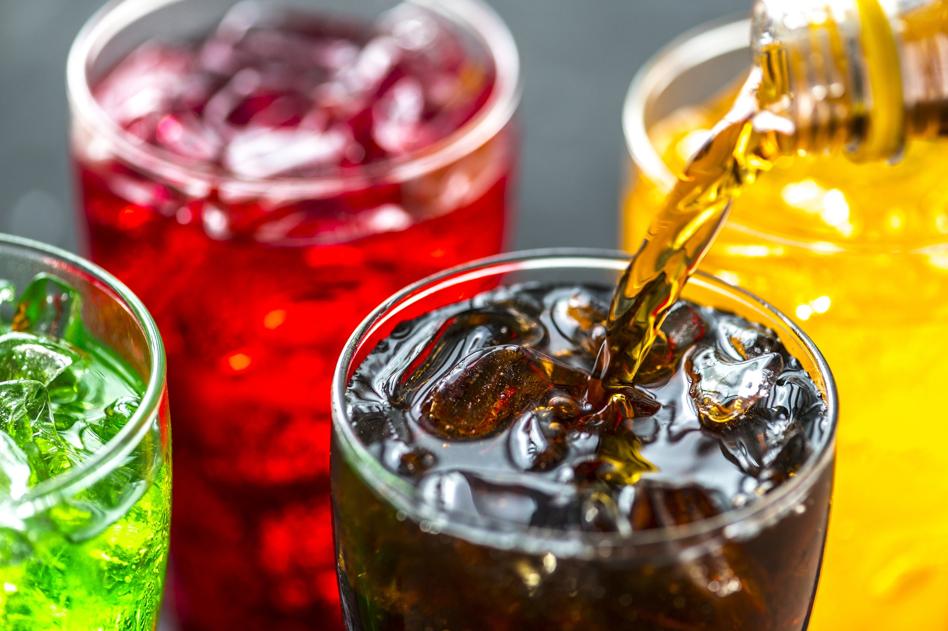 cola iced tea and soft drinks sugary drinks lead to shorter life